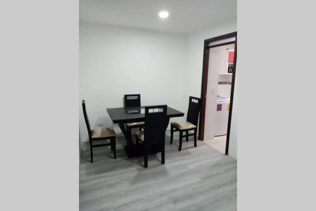 Departamento Junto A La Basilica Voto Nacional - Quito Apartment Ecuador