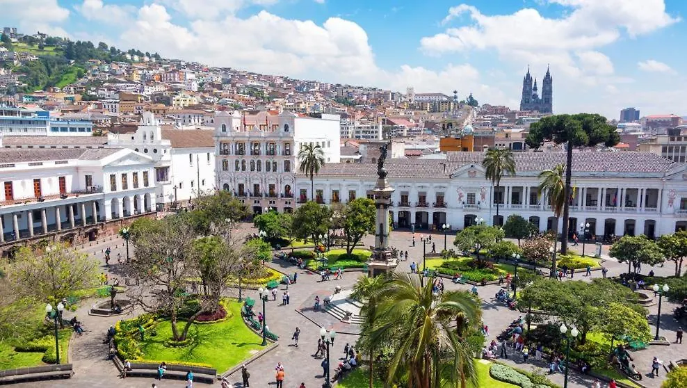 Departamento Junto A La Basilica Voto Nacional - Quito Apartment